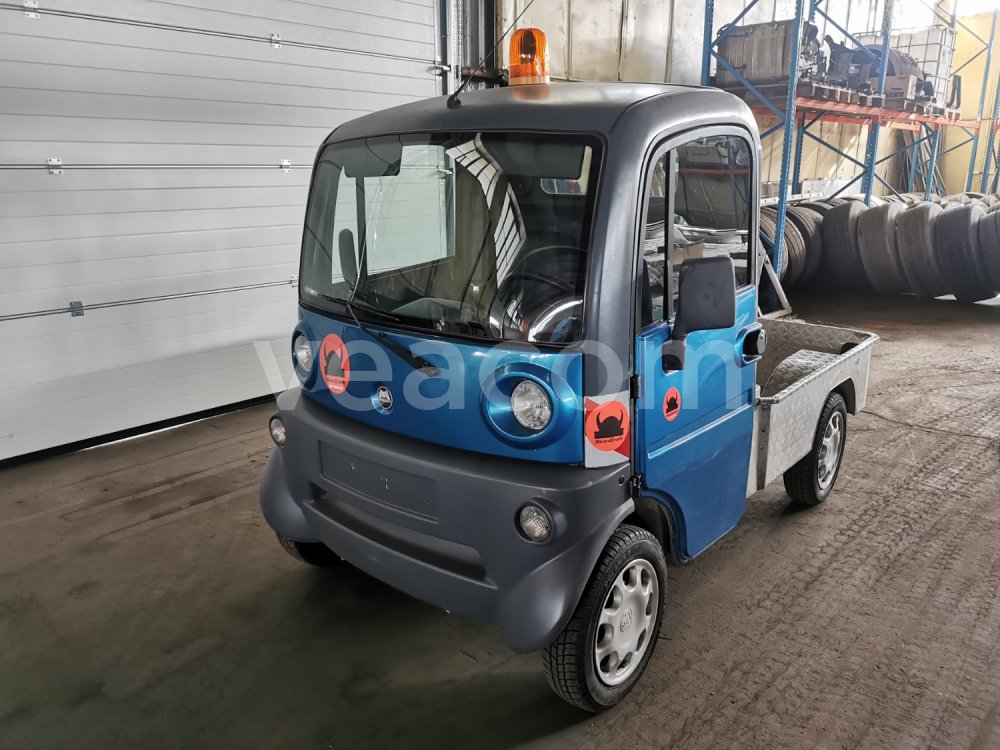 Online auction:  AIXAM MEGA H 64V