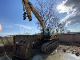 Online auction: CAT  325D