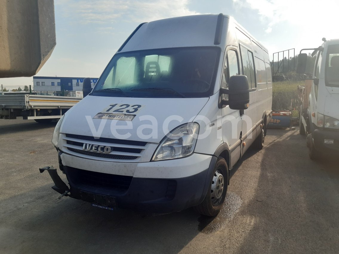 Online árverés: IVECO  DAILY 35 S14