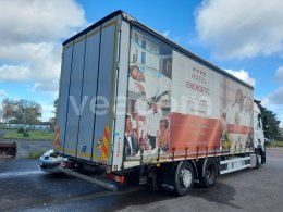 Online auction: RENAULT  T