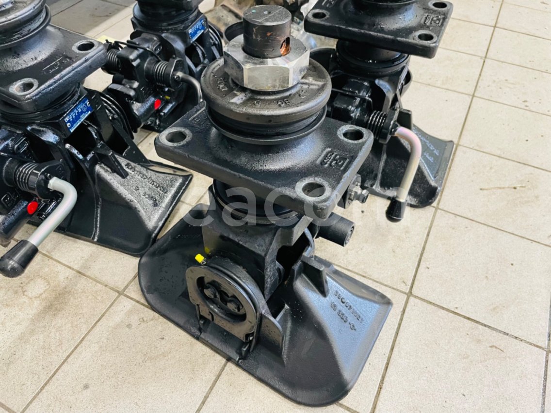 Online auction:   ROCKINGER 40mm