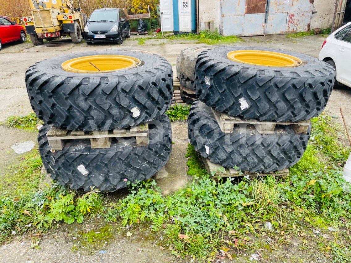 Интернет-аукцион:   MICHELIN 17.5 R25 XTLA