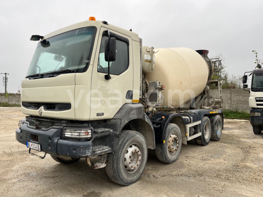 Online auction: RENAULT  KERAX 380 8x4