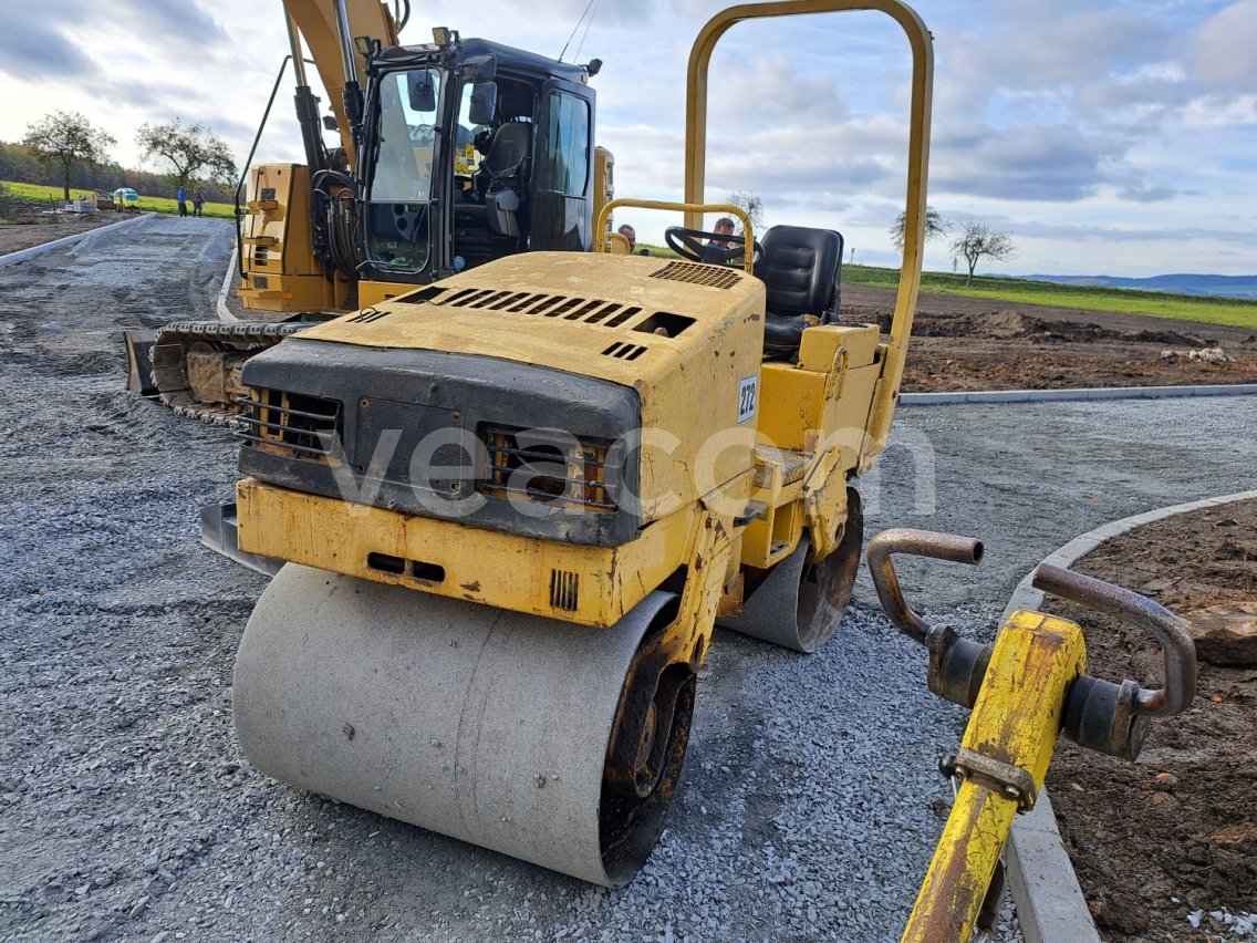 Online auction: CAT  CB 214 C