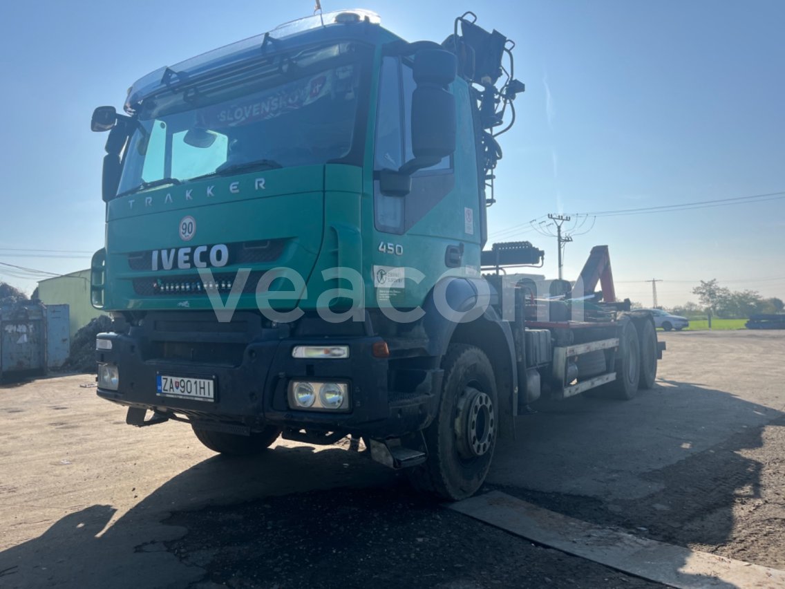 Online auction: IVECO  TRAKKER 450 6x4 + HR