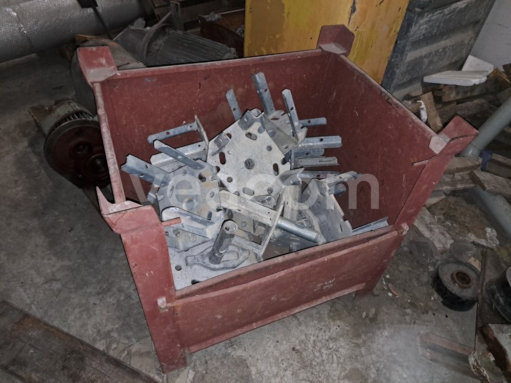 Online auction:  Hlava ke stojce DOKA 25ks