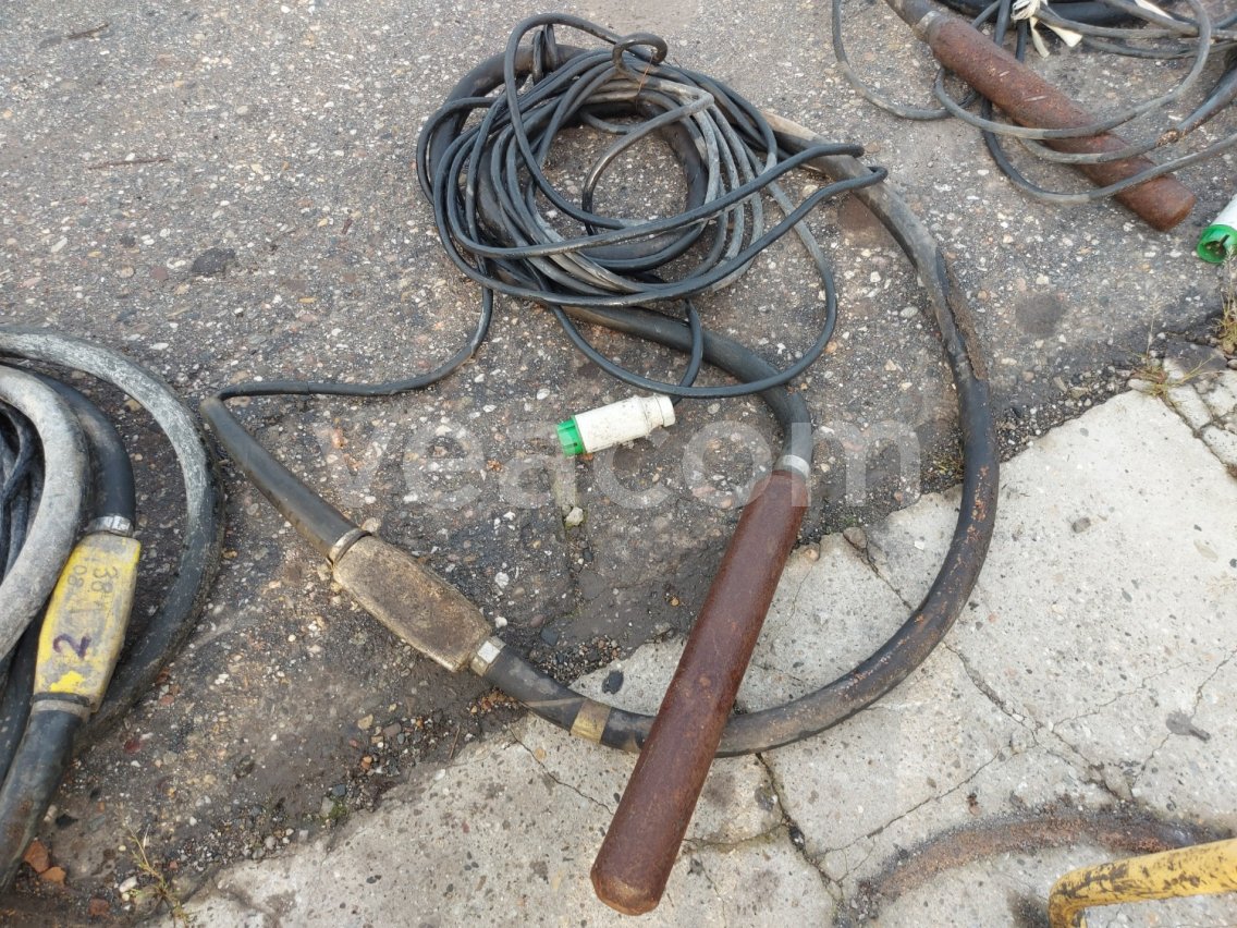 Online aukce:   VIBRÁTOR DO BETONU