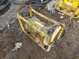 Online aukce:   DYNAPAC UF61