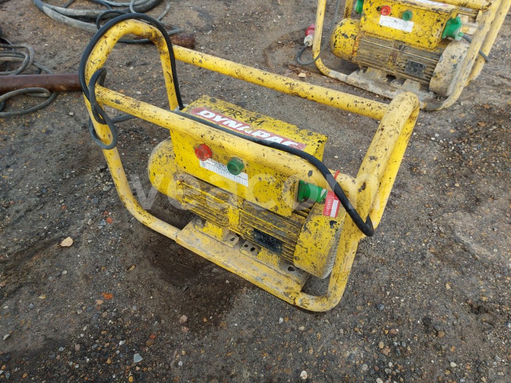 Online auction:  DYNAPAC UF 61