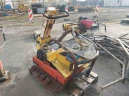 Online aukce:   DYNAPAC LG 500