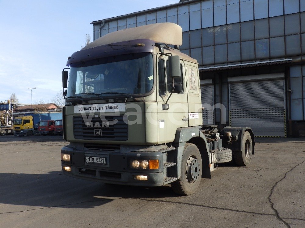 Online auction: MAN  F2000 19.414. FLLS