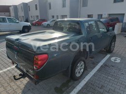 Online aukce: MITSUBISHI  L 200