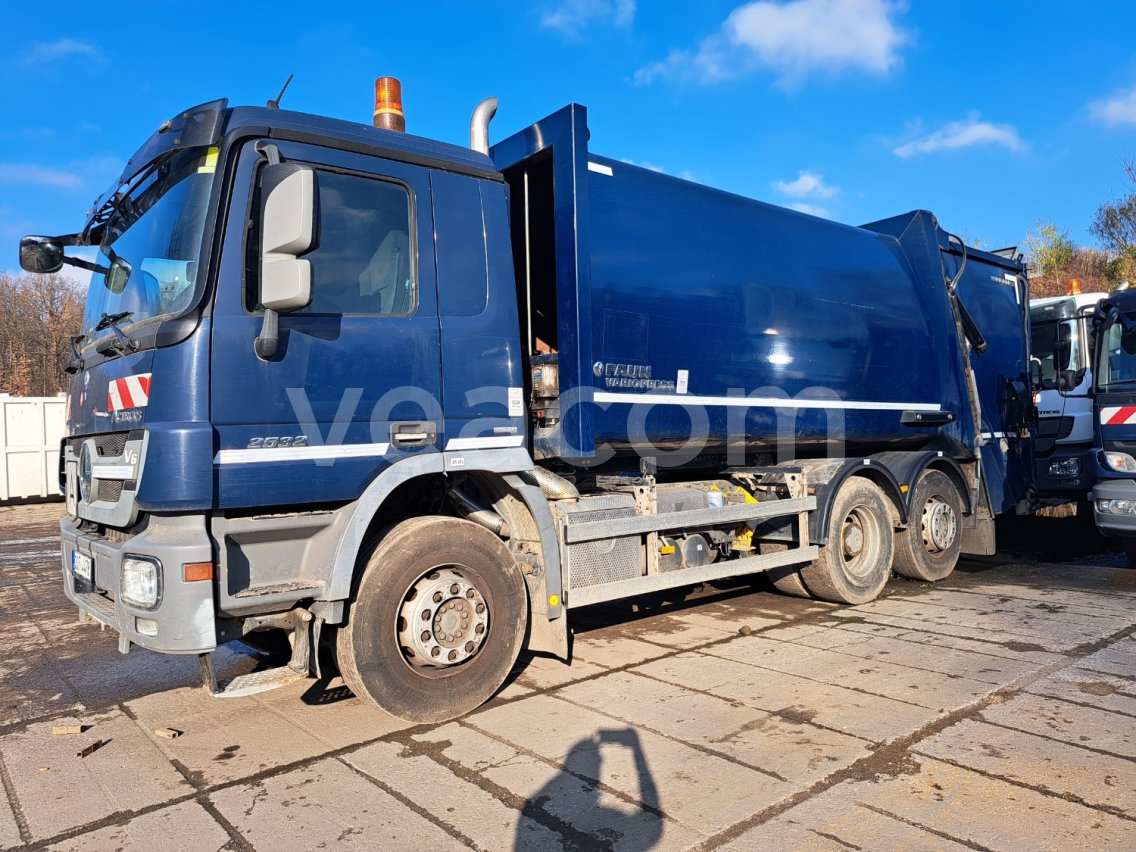 Aukcja internetowa: MERCEDES-BENZ  ACTROS 2532 L 6X2