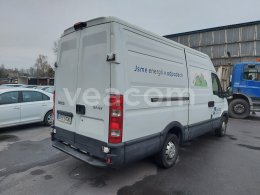 Online auction: IVECO  DAILY 35S13