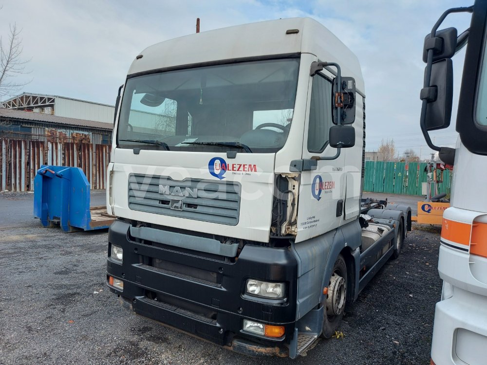 Online auction: MAN  TGA 26.390 6x2-2 LL