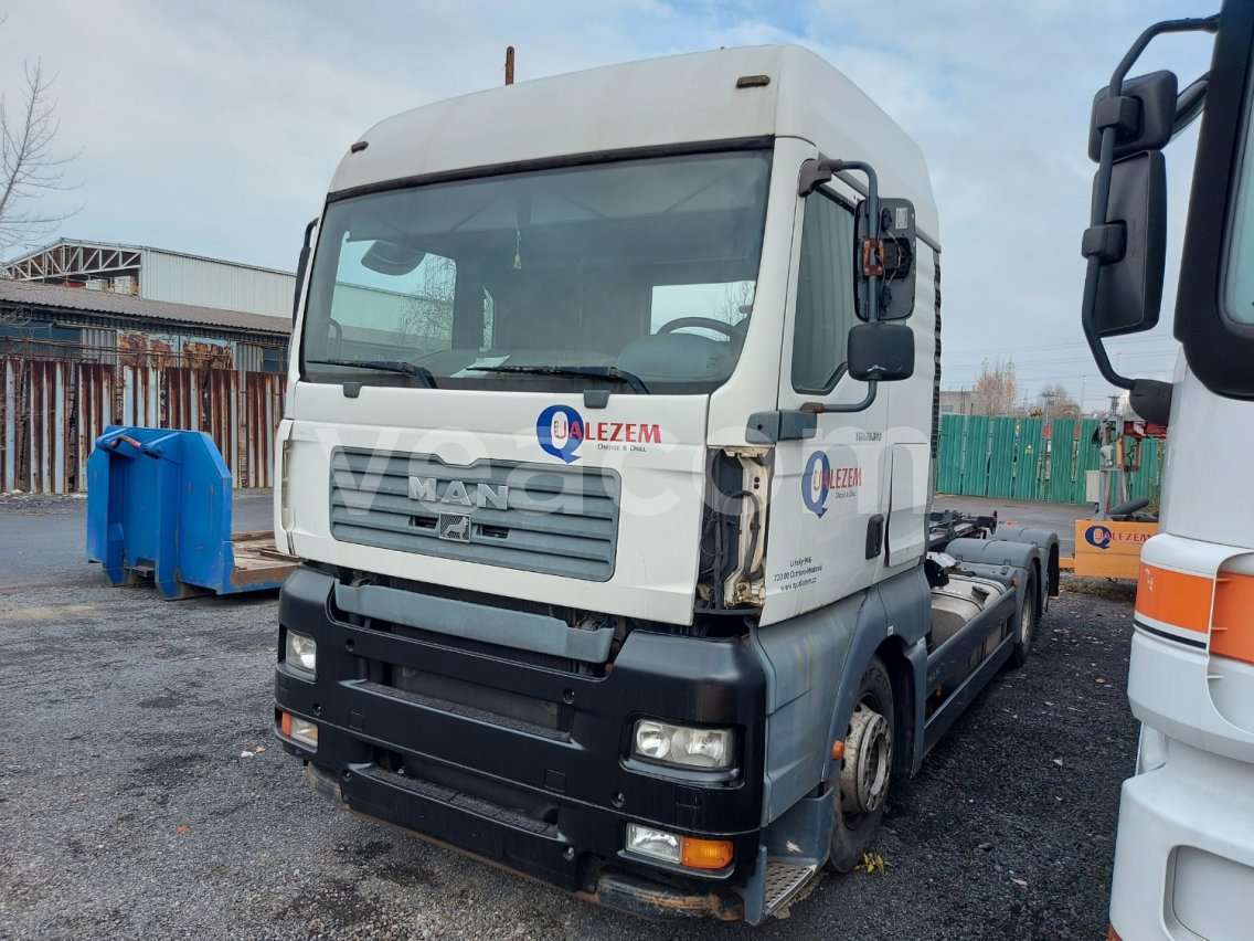 Online aukce: MAN  TGA 26.390 6x2-2 LL
