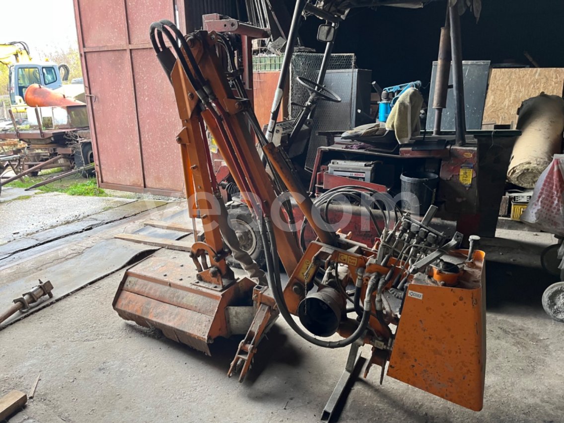 Online auction:   ZAPPATOR DZ1