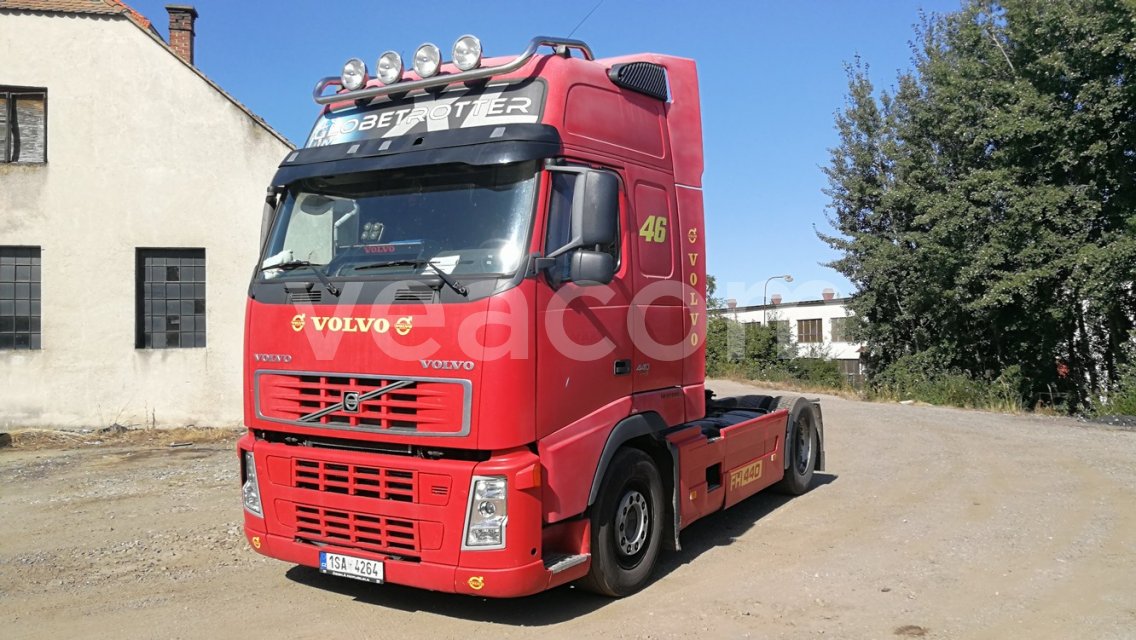 Online árverés: VOLVO  FH 42T B