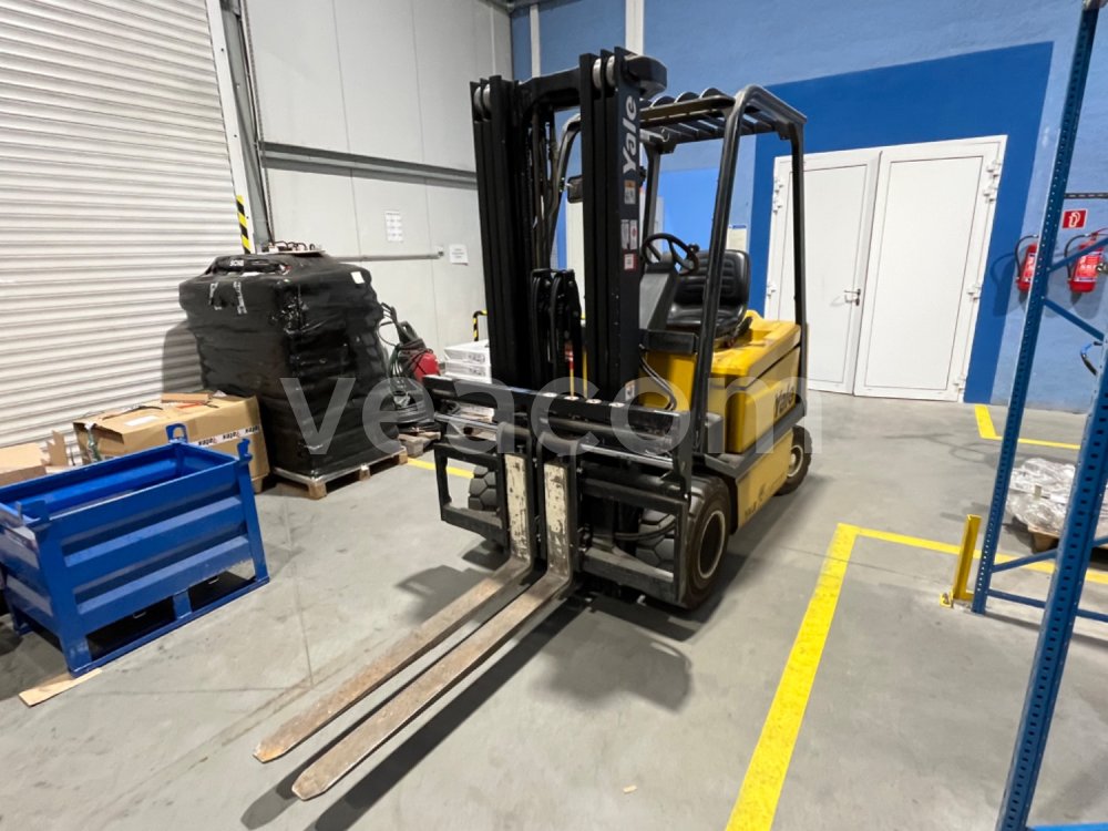 Aukcja internetowa:  YALE ERP 25 ALF + nabíjačka