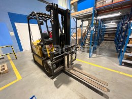 Aukcja internetowa:   YALE ERP 25 ALF + nabíjačka