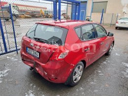 Online auction: KIA  CEED