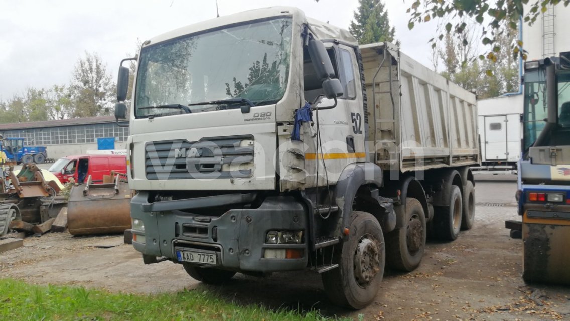 Online-Versteigerung: MAN  TGA 35.390 8X4 BB