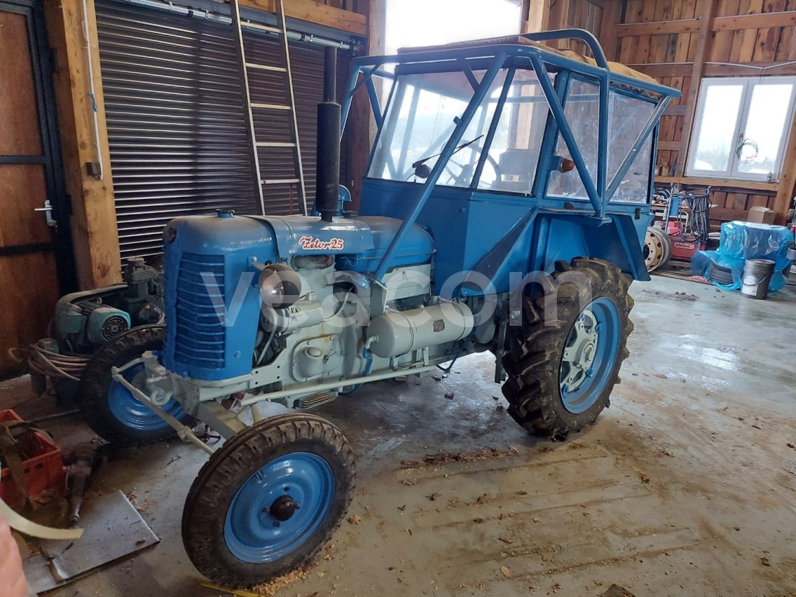 Online auction: ZETOR  25