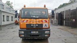 Online auction: MAN  LE 15.220 4x2 B