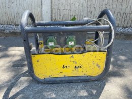 Online árverés: ATLAS COPCO /DYNAPAC CF25M + PONORNÉ VIBRÁTORY AX40 A AX48