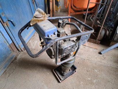 Online aukce:  WEBER MT