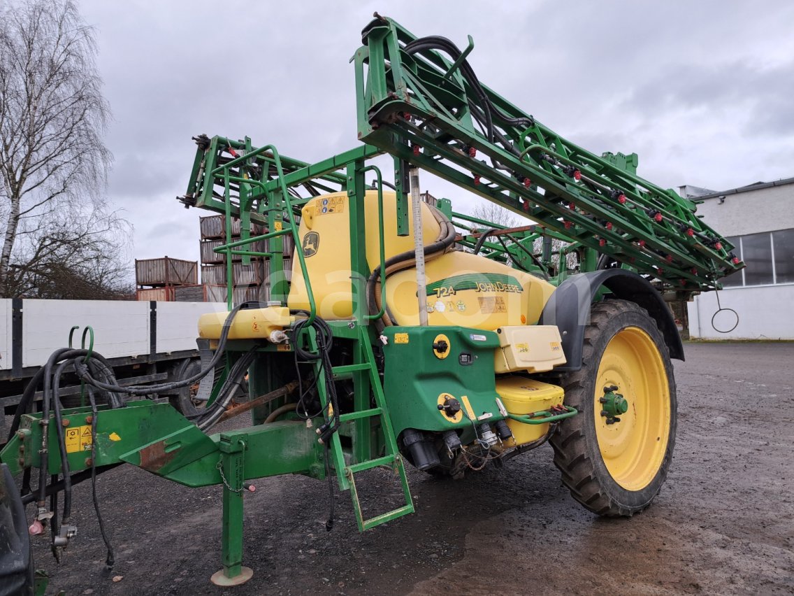 Online aukce:   JOHN DEER 724 (2)