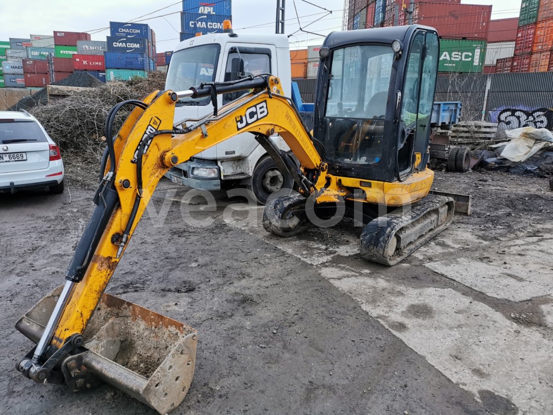 Online aukce: JCB  8030