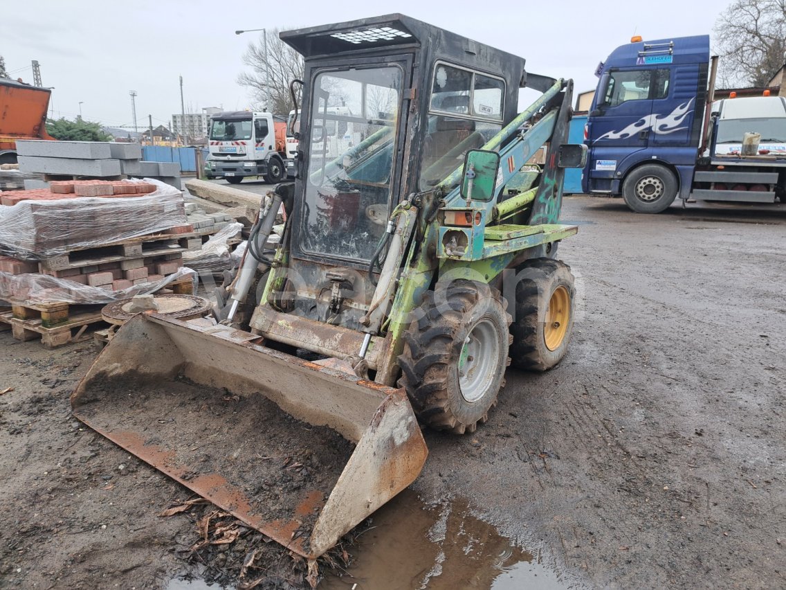 Online aukce: UNC  750