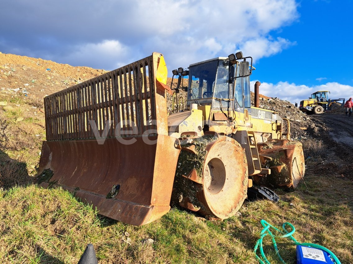 Online auction: CATERPILLAR  816 F - KOMPAKTOR