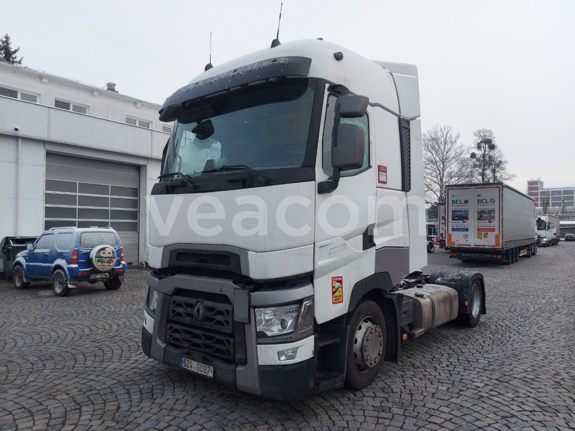 Online auction: RENAULT  T