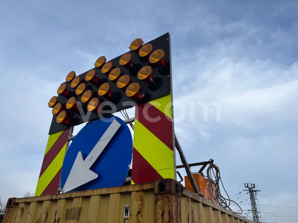 Online aukce:  SIGNALIZAČNÁ ZNAČKA