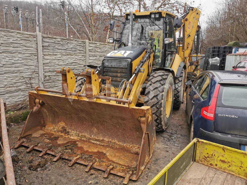 Aukcja internetowa: CATERPILLAR  434E + PŘÍSLUŠENSTVÍ