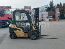 Online aukce: CATERPILLAR  GP 25 N