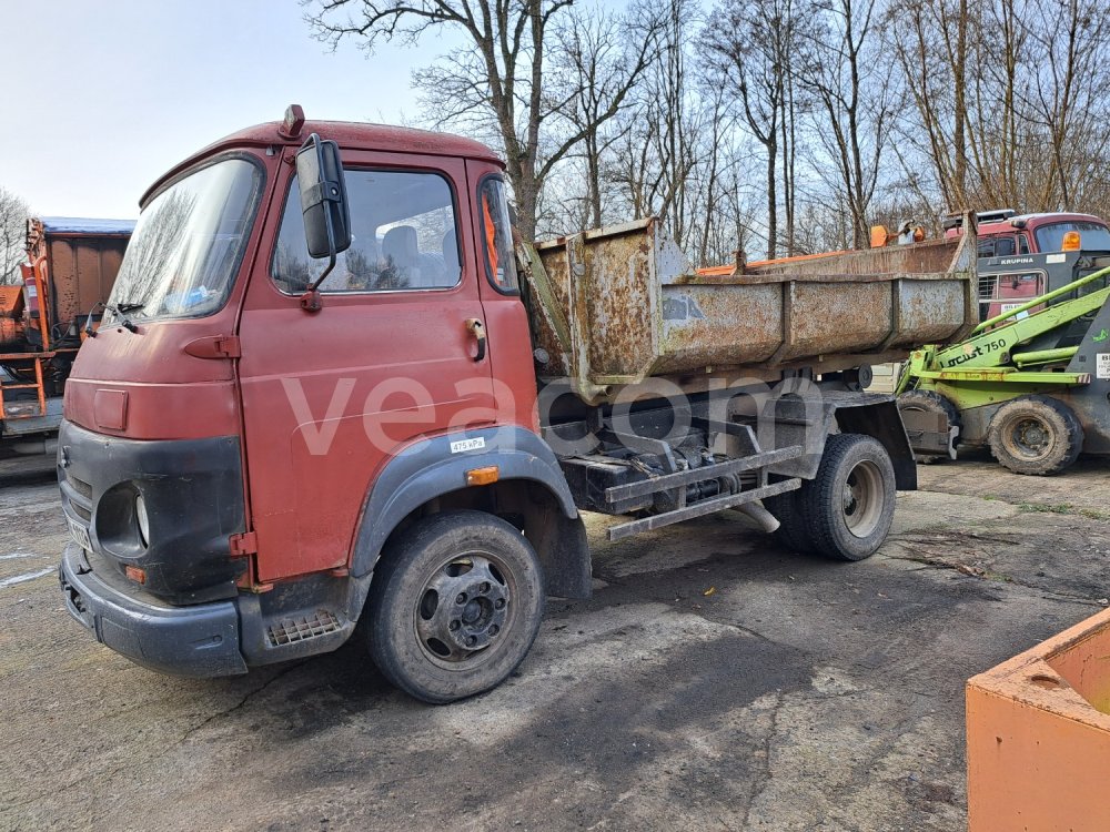 Online aukce: AVIA  75-K