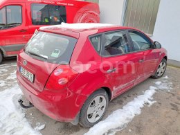 Online aukce: KIA  CEED