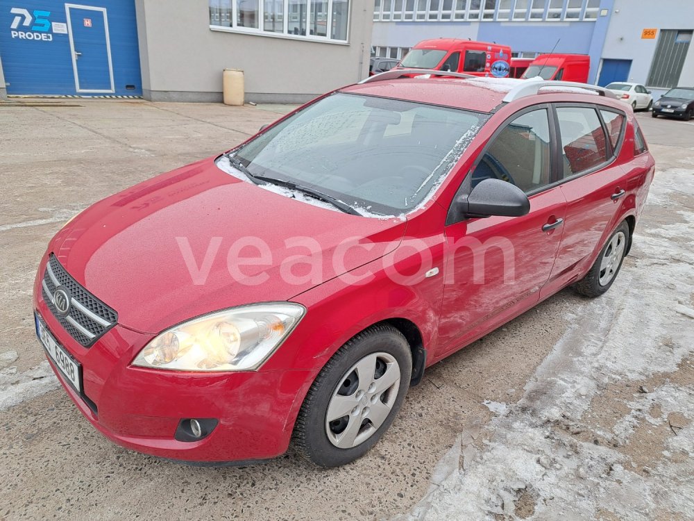 Online aukce: KIA  CEED KOMBI