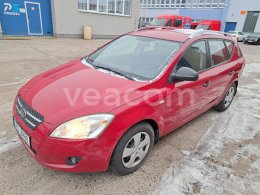 Online aukce: KIA  CEED KOMBI