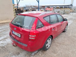 Online aukce: KIA  CEED KOMBI