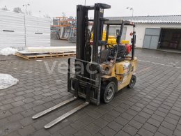 Online aukce: CATERPILLAR  GP25K