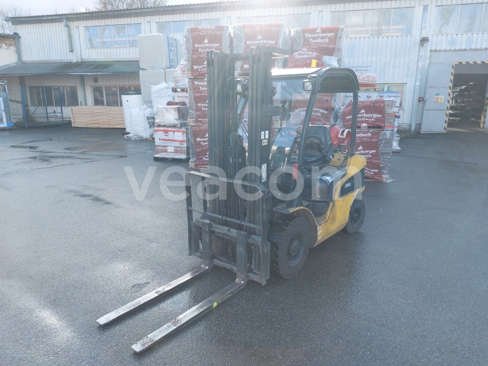 Online aukce: CATERPILLAR  GP 25 N