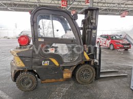 Online aukce: CATERPILLAR  GP25N