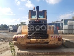 Online auction: VOLVO  L120F