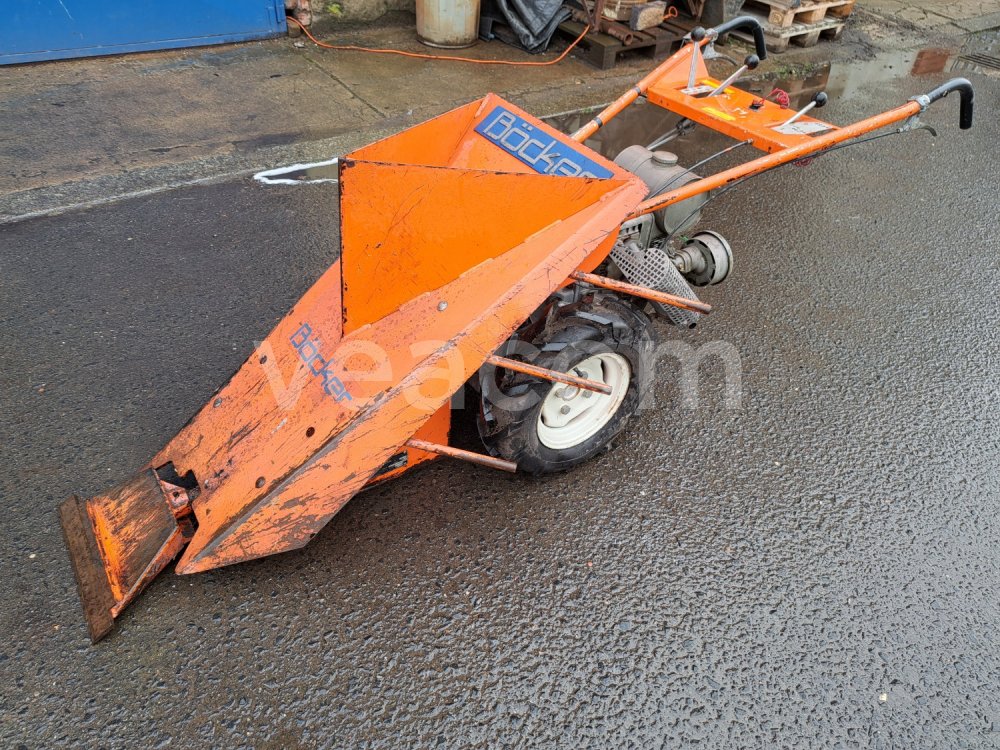 Online aukce:  BÖCKER  FL-40