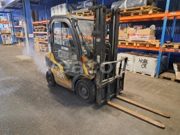 Online aukce: CATERPILLAR  GP 25 N