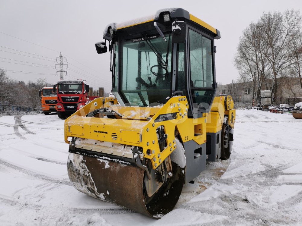 Online aukce: DYNAPAC  CC2200